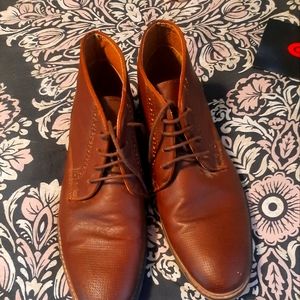 Dress shoes